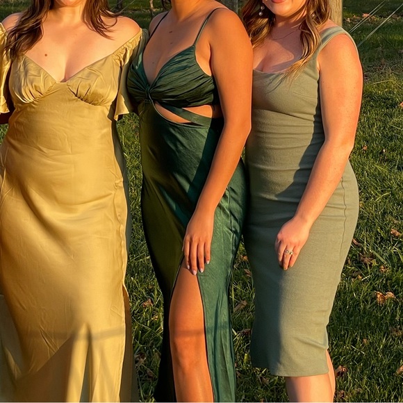 Green Cutout Beat Drop Midi Dress - Picture 6 of 7